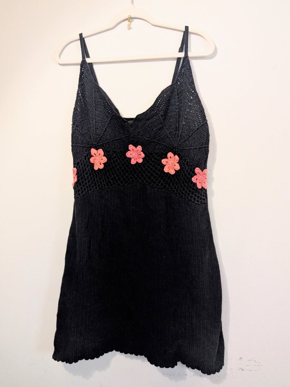 Crochet Cut Out Black Mini Dress with Flowers Forever 21 Size 2X fits like XL